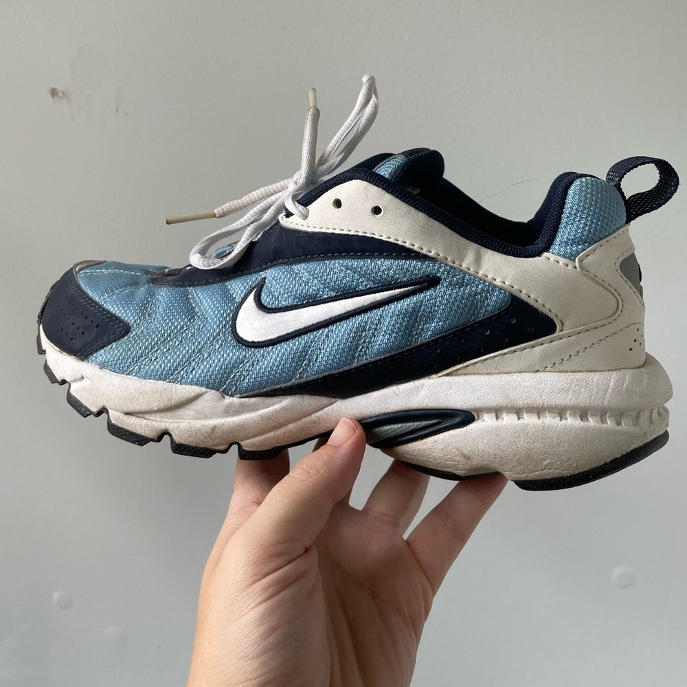 Y2K 2005 Nike sneakers
